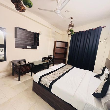 Hauz Khas Villa Нью-Делі Екстер'єр фото