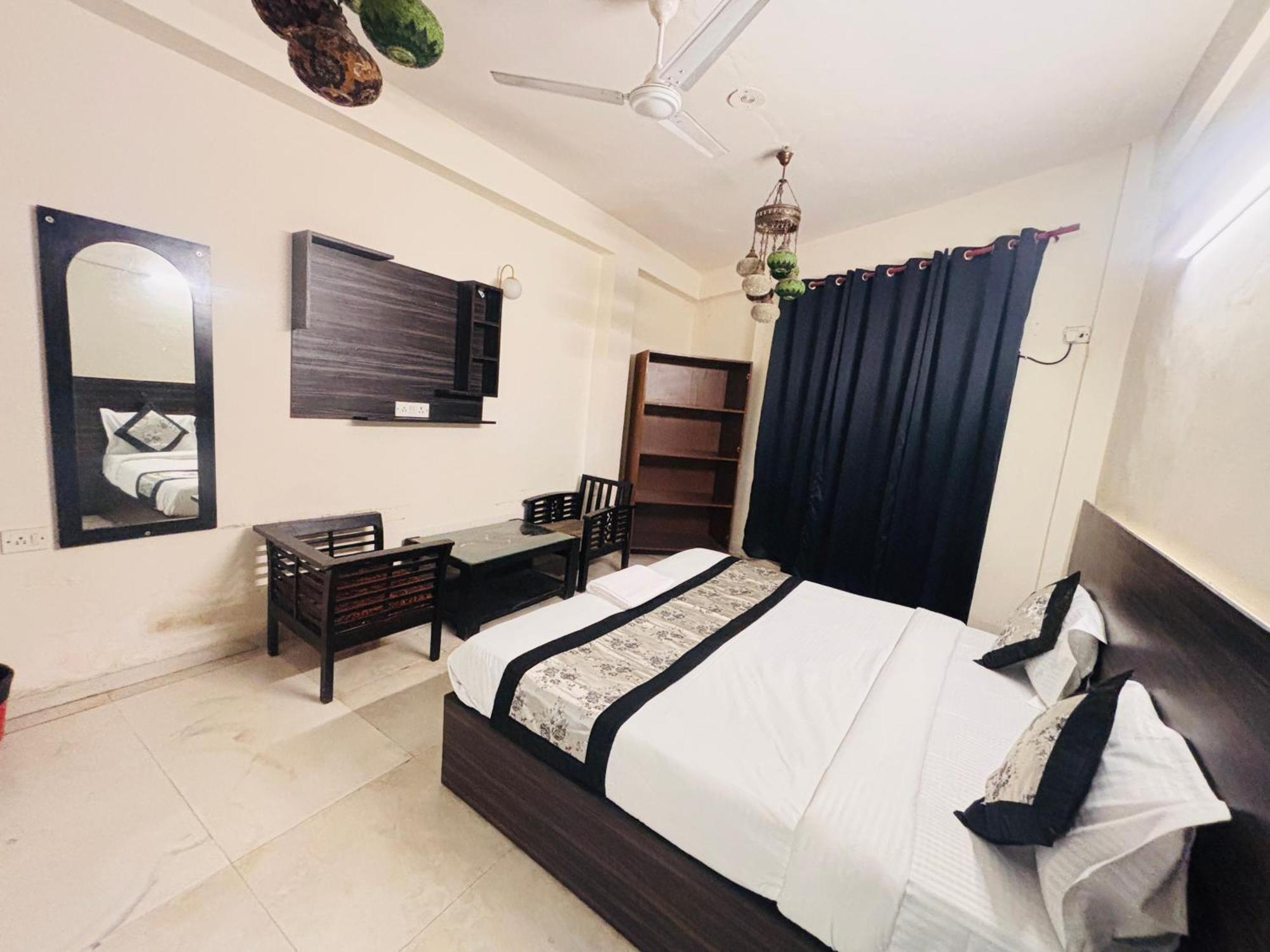 Hauz Khas Villa Нью-Делі Екстер'єр фото
