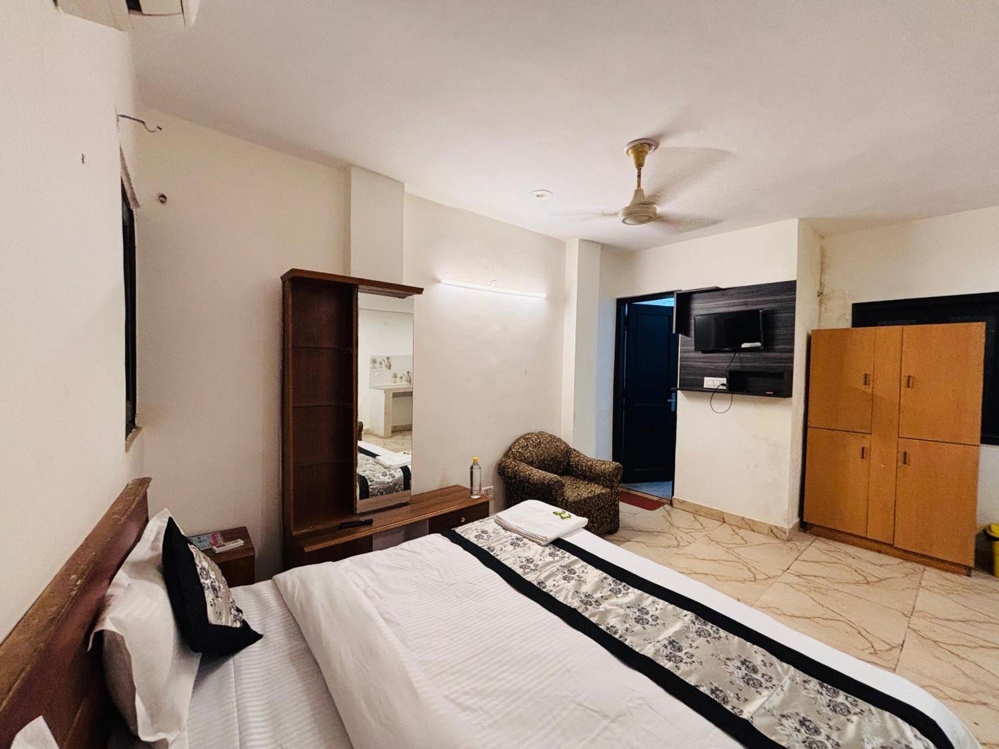 Hauz Khas Villa Нью-Делі Екстер'єр фото